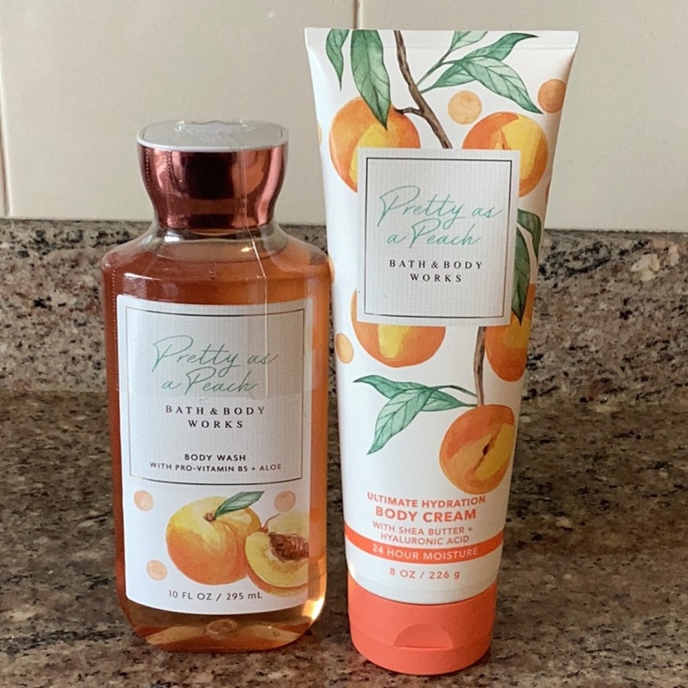 NWT Bath & Body Works Pretty As A Peach Body Wash & Cream Set